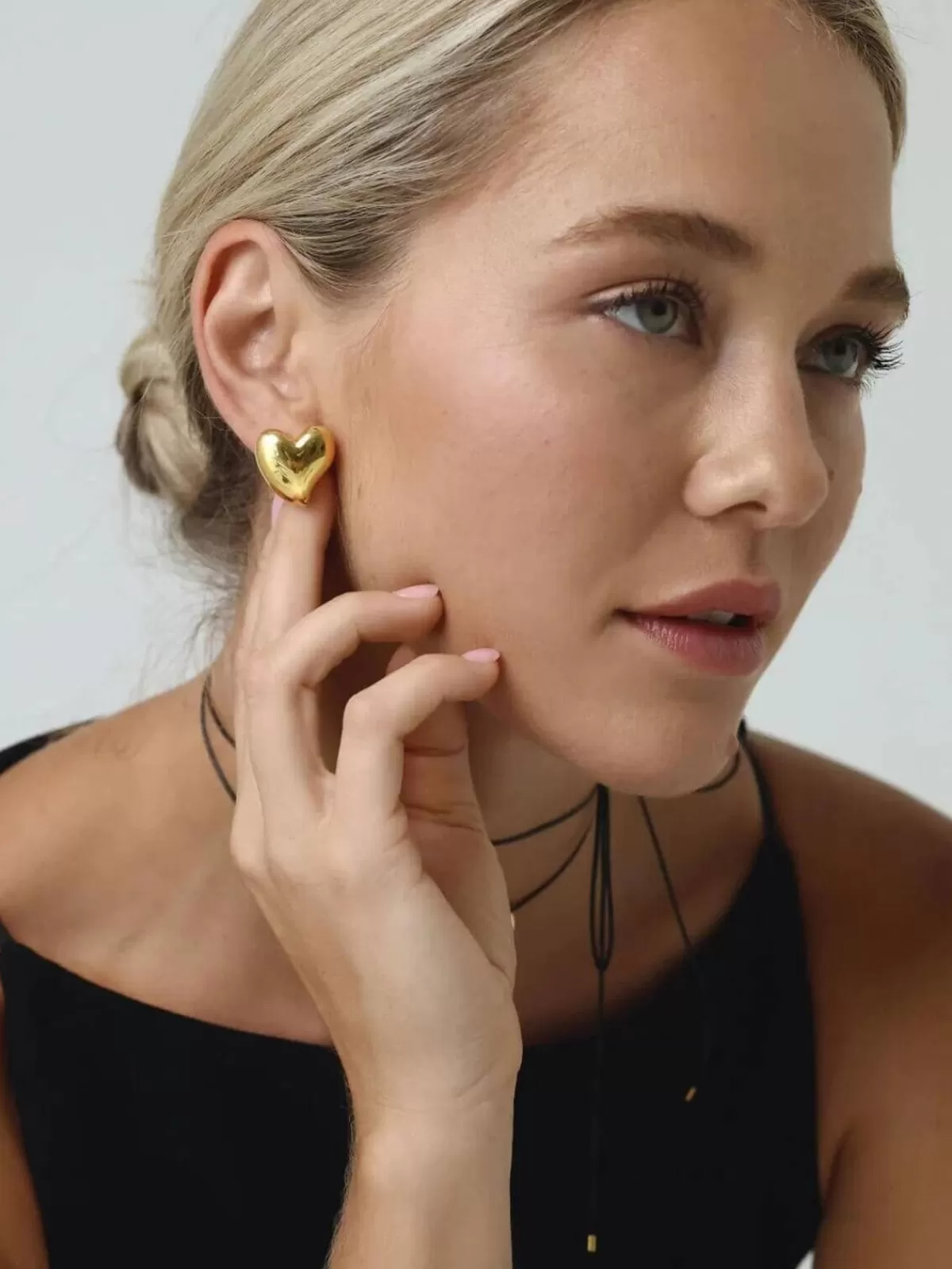 BIANKO Earrings | Jewellery | Allure Maxi Heart Studs - Gold